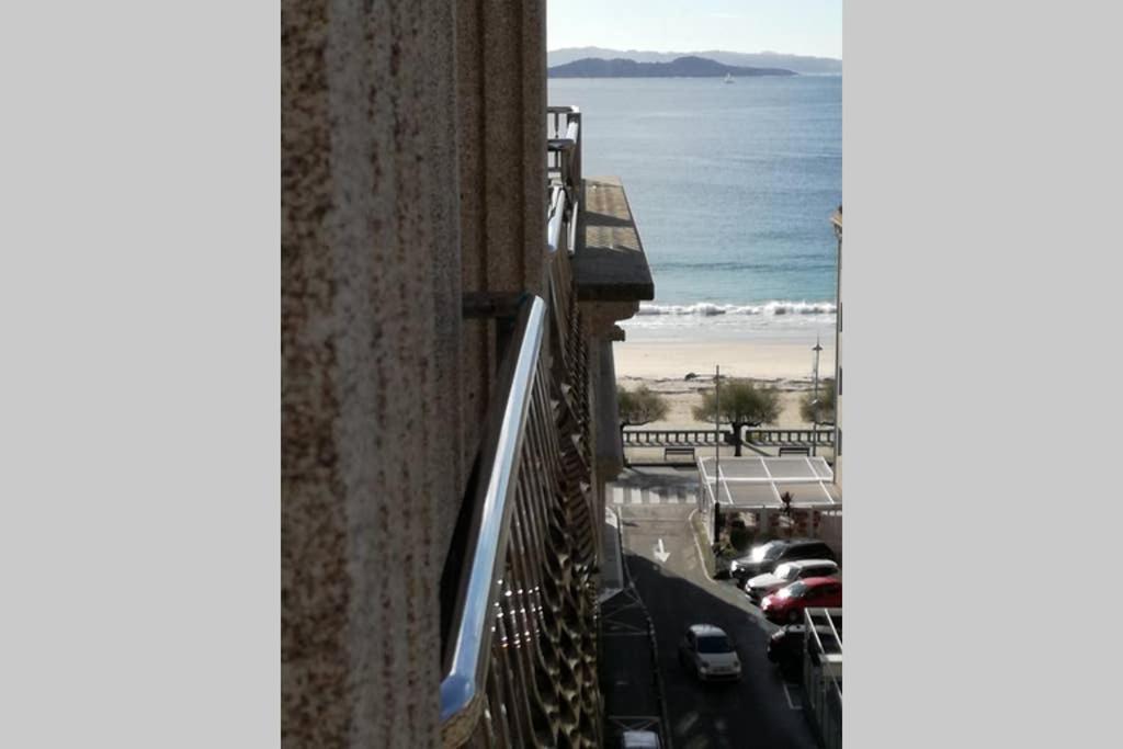 Apartamento Sanxenxo, 30 metros playa, céntrico. Esterno foto