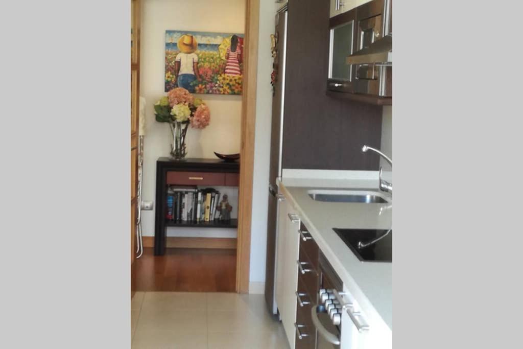Apartamento Sanxenxo, 30 metros playa, céntrico. Esterno foto
